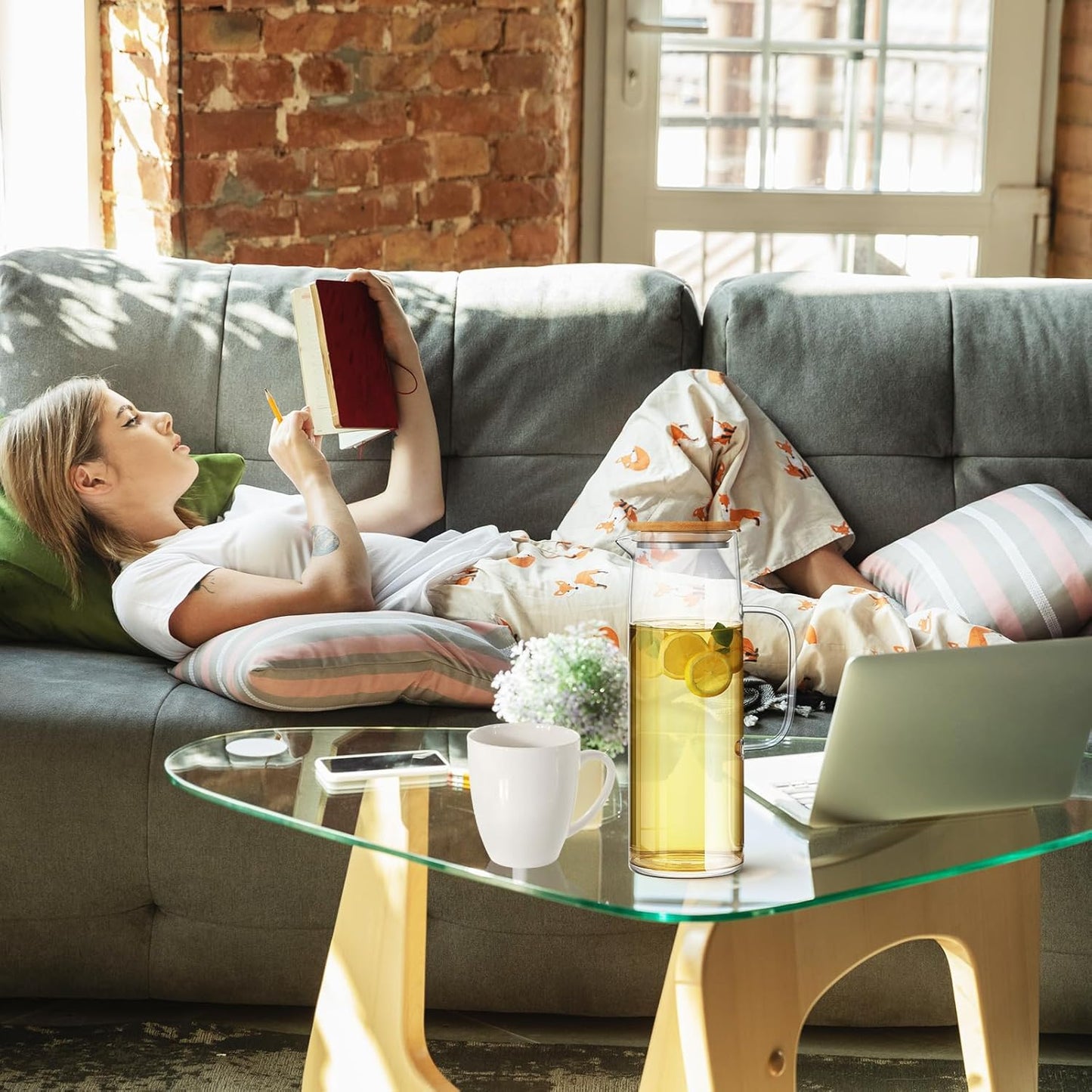 Hsei 2 Sets Glass Pitcher with Lid, 50 oz / 1500 ml Water Carafe with Handles Hot Cold Beverage Water Jar Glass Jug for Tea Juice Milk Coffee Iced Beverage